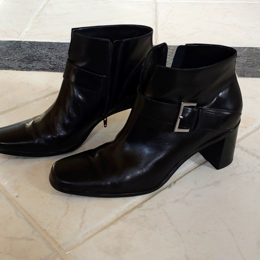 Leather Franco Sarto booties